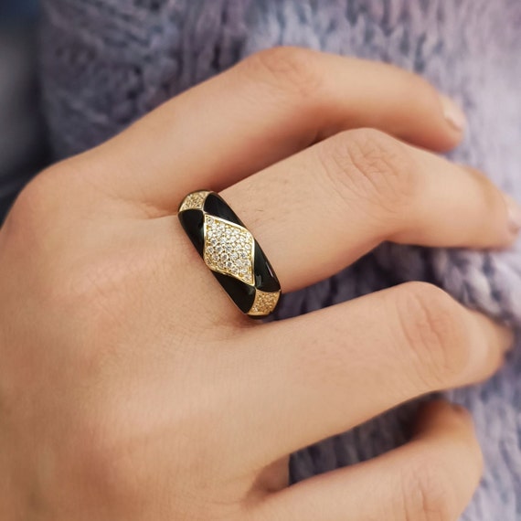 Black enamel jewelry deals
