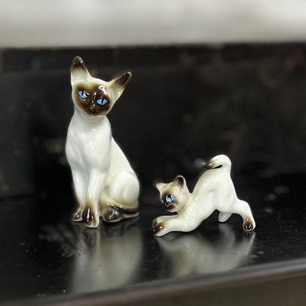 Vintage Siamese Cat/Kitten Figurines, Porcelain, Mom and Kitten