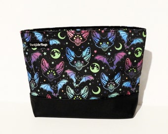 Skulls cosmetic  bag, Gothic cosmetic bag, spooky make-up  bag