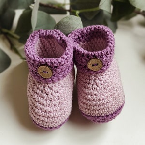 Crochet booties, purple baby booties, handmade booties, booties for baby, booties for newborn, light purple booties, Pregnancy Announcement