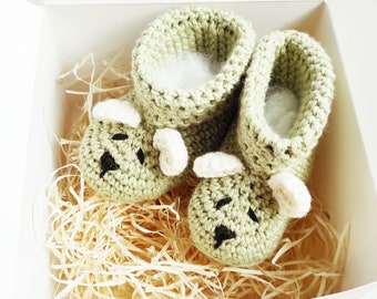 Crochet baby booties, Grandparents pregnancy reveal bootie box, Crochet Teddy Bear booties, Newborn booties, bootie box gift for new parents