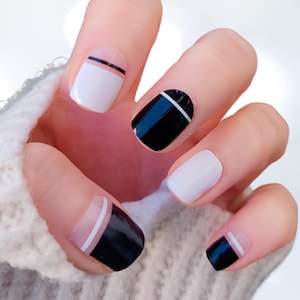 Nagelfolien, schwarz-weiße Nagellackstreifen, Linie, selbstklebende Nagelfolien, Nageldesign, geometrische Nagelmaniküre, Geschenkidee