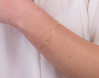 Solid Gold Bracelet 9K-14K,Handmade Pearl Bracelet,Minimal,Modern,Tiny,Dainty Bracelet.