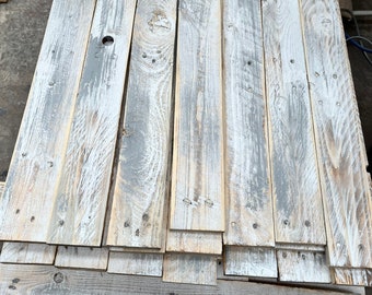 Washed Grey Reclaimed Pallet Wood 1sqm| Wooden Wall Cladding/Panelling Boards | Multiple Finish Options