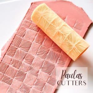 Rolo de Textura para Argila Polimérica – Padrão de Grade Quadrada Suave – Ferramenta para Argila em Brincos e Joias – R-338