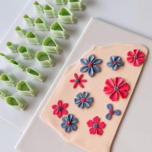 Polymeerkleisnijder, kleine bloemvormen, mini bloemvormige oorbellensnijder, kleisnijder voor sieraden, D-25