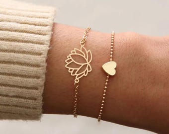 Pulseira com pingente de flor de lótus