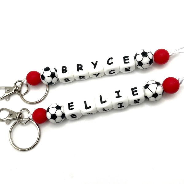 Porte-clés de football personnalisé avec nom - sport, perles en silicone, cadeau d'invité
