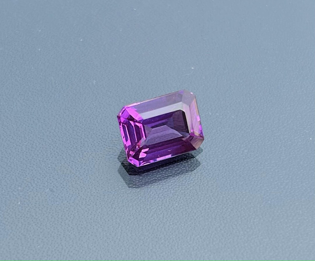 Pierre précieuse meuble en vrac saphir rose violet 3,15 ct Ceylan