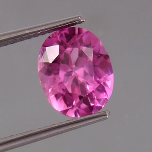4.50 .Ct Ceylon impeccabile Taglio ovale Taglio a forma di zaffiro rosa Taglio di pietre preziose sciolte, Pietra tagliata di alta qualità, Gemme preziose sciolte e gioielli