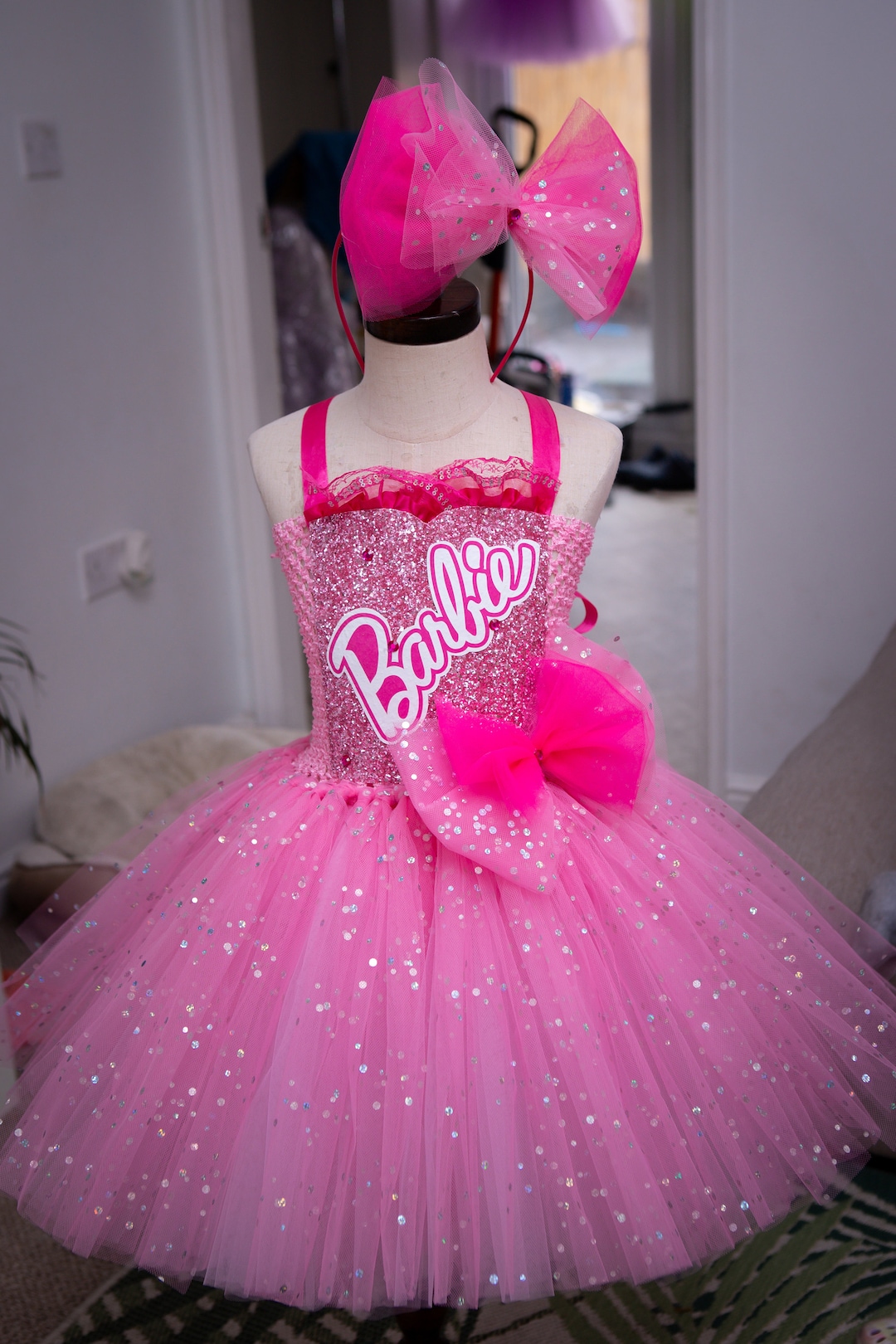 BARBIE GIRL Hot Pink/party Themed/ Big Bow Party and Sparkly Tutu
