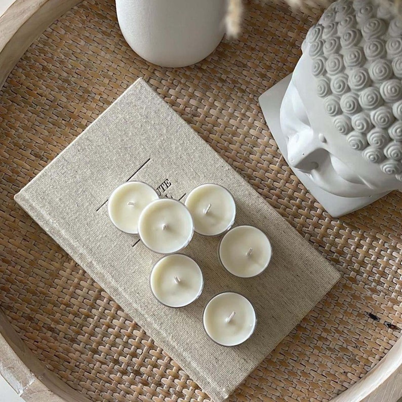 Handmade mini candles served into a lovely box of 6 tealight candles. Perfect for creating the coziest ambiance in your home and relax with the soft glow & exquisite non-toxic aromas. Handcrafted with 100% natural soy wax & high quality ingredients.