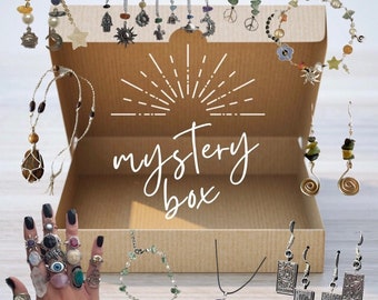 hippie/boho jewellery mystery box <33 at least 3+ in each box (: