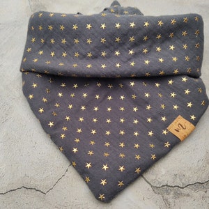 Muslin neckerchief dog bandana dog bandana bandana in gray with gold stars for knotting