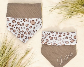 Personalisiert Dreieckstuch Musselin Halstuch Hundehalstuch Dogbandana Bandana bestickt mit Namen Animalprint Leo-Look Leopard zum Knoten