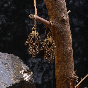 Hamsa Earrings ,Gold Hamsa Hand Dangle Earrings ,Filigree Detailing, Spiritual Boho Jewelry for Women, Evil Eye earring