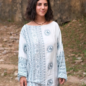 Mantra Kurta for Women, Spiritual Long Sleeve Kurti, Beach Boho Shirt, Festival Rave Shirt, Gift for Mom, Om Meditation Kurta, Hippie Shirt