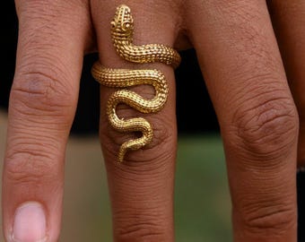 Adjustable Gold Snake Ring: Detailed Serpent Animal Jewelry