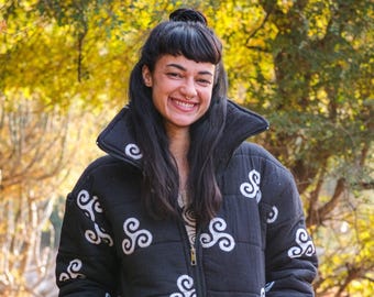 Niruha-jas, handgemaakte boho-jas, tribal capuchon, uniseks festival, katoenen etnische bovenkleding, hippiekleding,