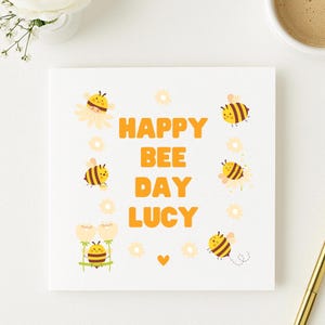 Joyeuse fête des abeilles, carte d'anniversaire personnalisée pour elle, carte d'anniversaire abeille, jolie carte d'anniversaire, anniversaire de fille, carte d'anniversaire de petite fille, carte de fille