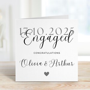 Carte de fiançailles personnalisée, design minimaliste, nom de couple personnalisé, cadeau de fiançailles pour elle et lui, carte de félicitations élégante