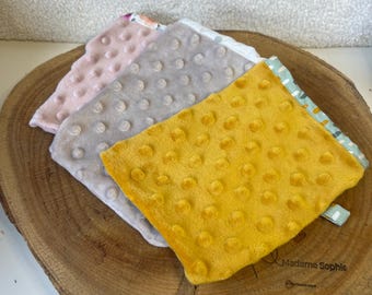 EN STOCK - Guante mágico desmaquillante - desmaquillaje con agua