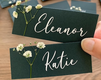 Green Baby's Breath Personalized Placecards For Wedding, Christmas, Baby Shower Decor | Name Placecards with Pressed Flower |Classic Wedding