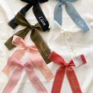 Personalised Chiffon Ribbon Name Tag | Wedding Place Card Ribbon | Silk Ribbon Bow for Bridal Shower, Bridesmaid Gift, Party Decor