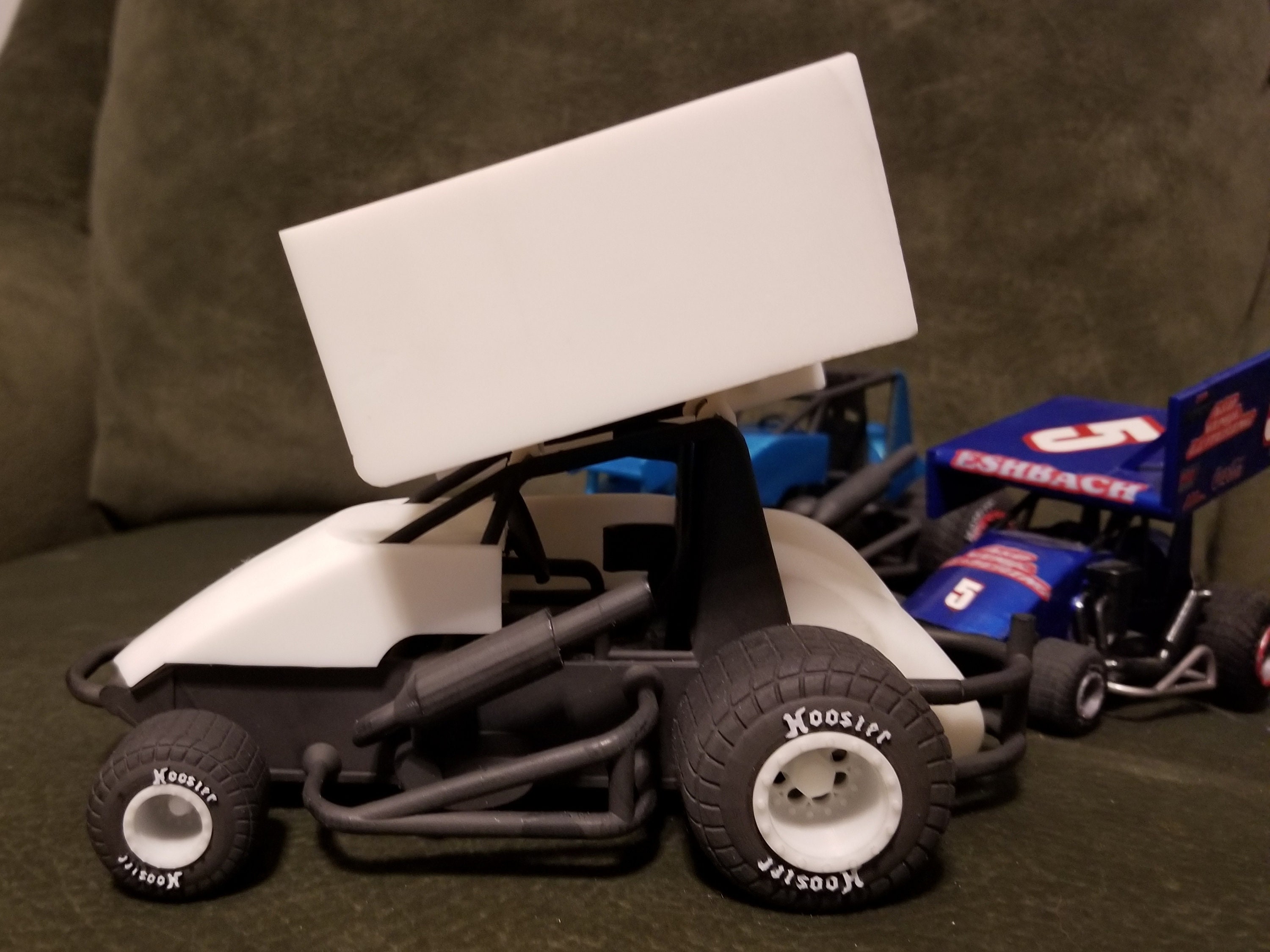 Micro Sprint Car 1/18 Scale Kit removable Hood and Tail, and Live