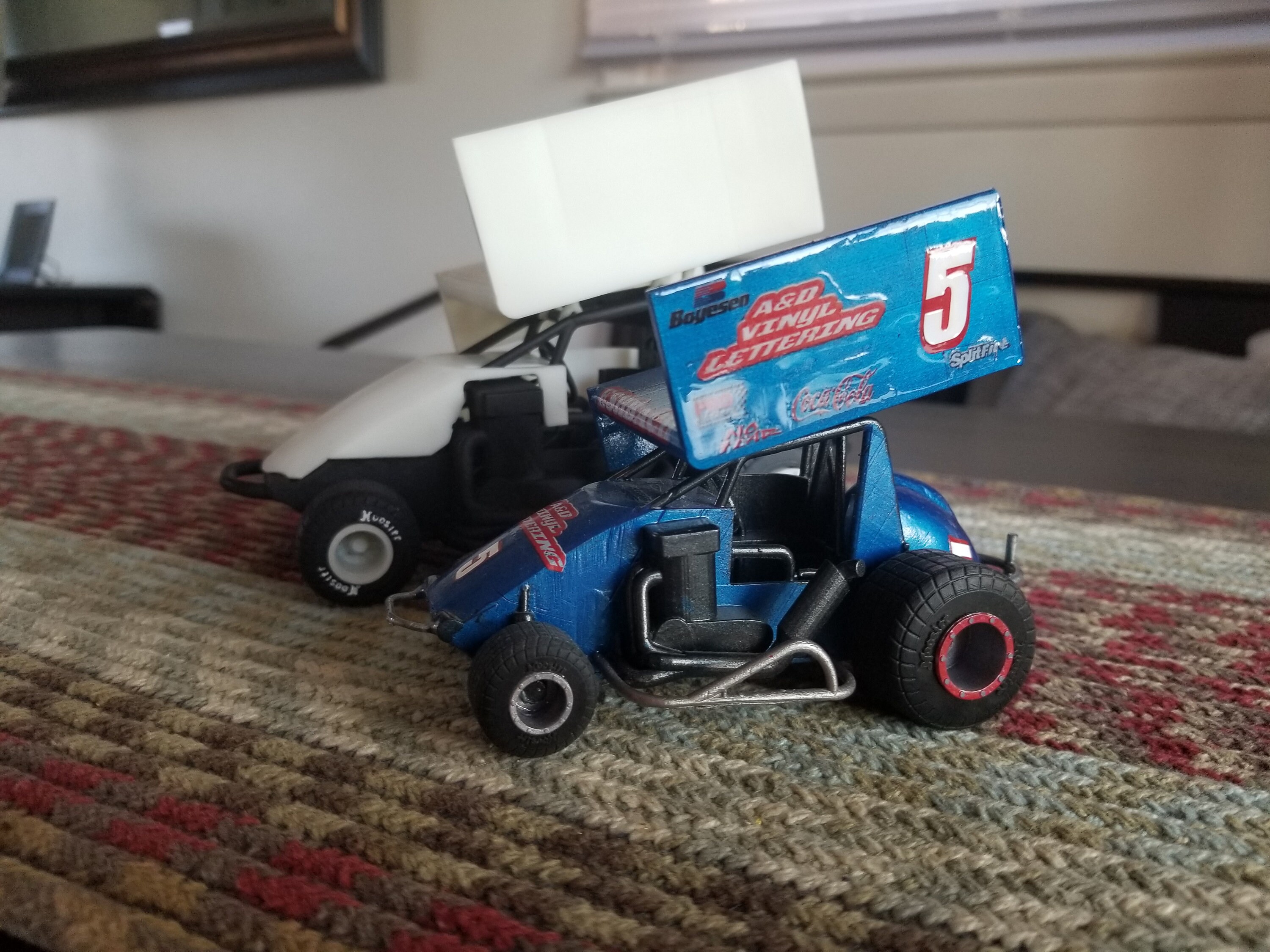 Mini Sprint Car 1/18 Scale Kit removable Hood and Tail, and Live
