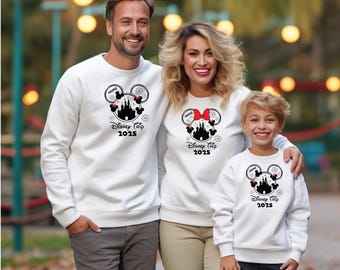 Personalized Disney Trip Sweatshirt – Mickey Minnie Mouse Sweatshirt for Kids and adults | T55