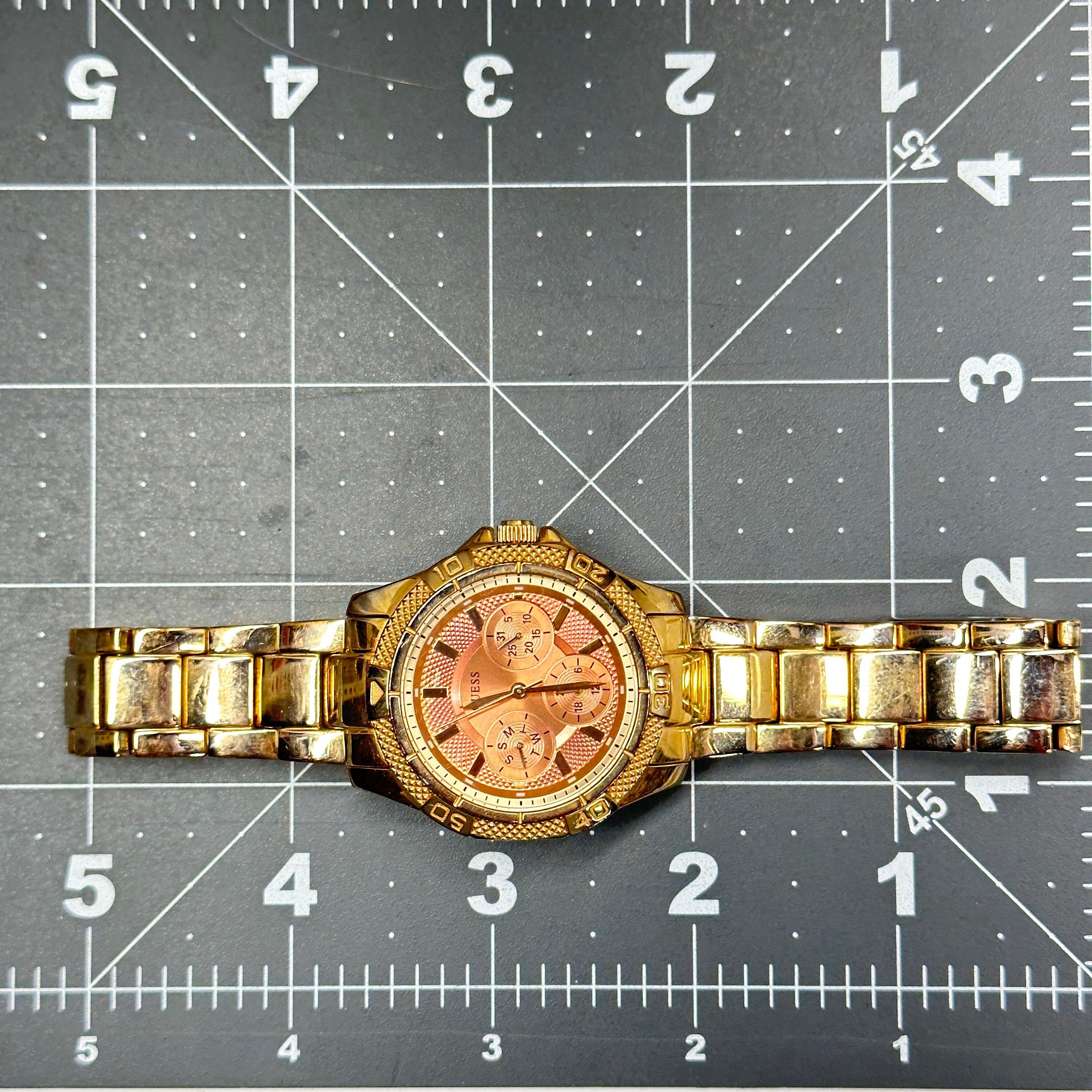 Guess “mini Phantom” Rose Gold Stainless Steel Case 