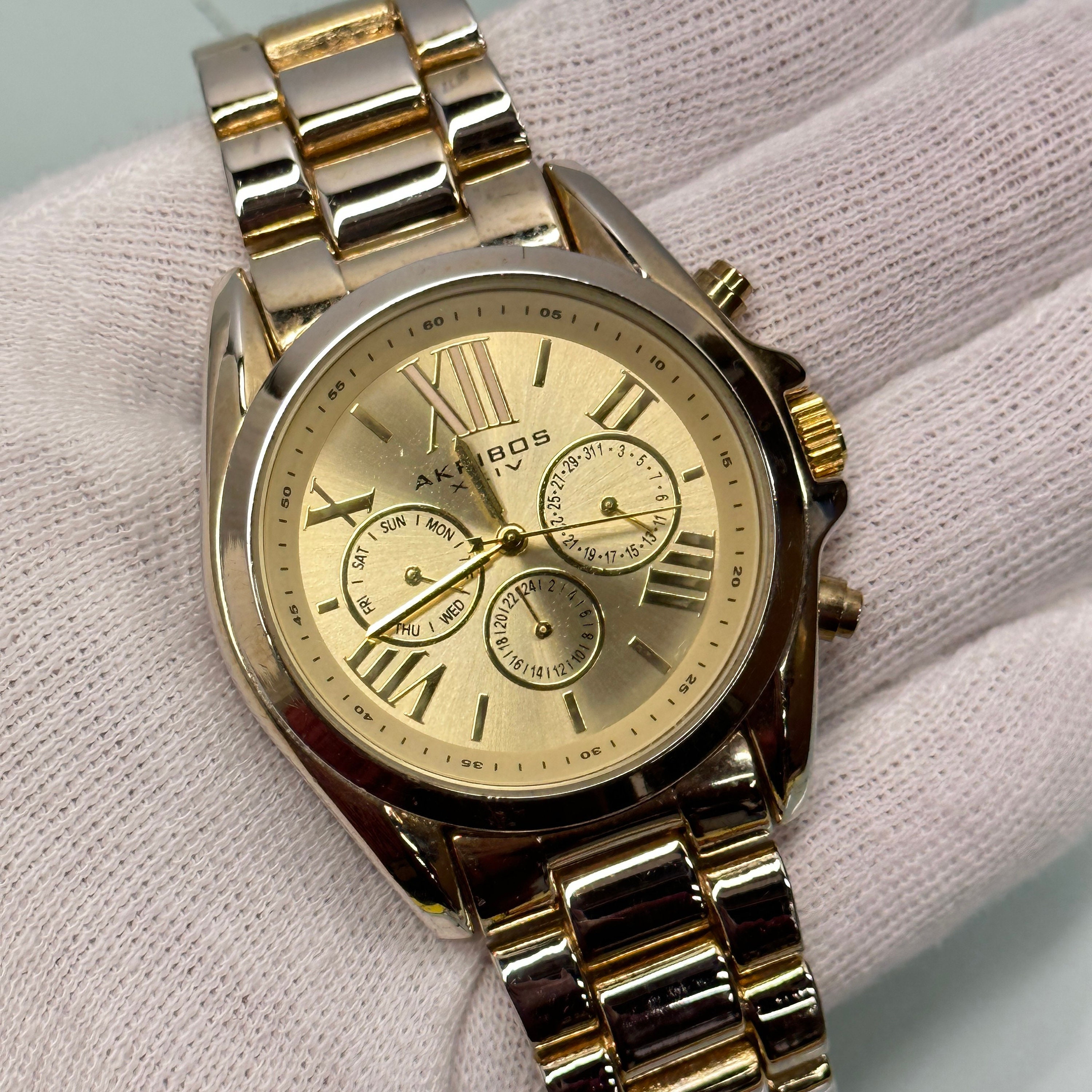 Akribos XXIV Gold and Silver Women\'s Watch Akribos Xxiv Women main image 3