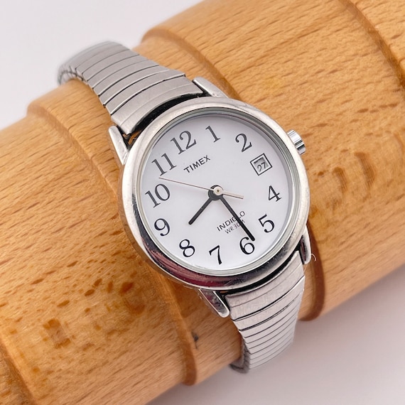 Timex Easy Reader Indiglo 25mm Bracelet Ladies Wa… - image 2