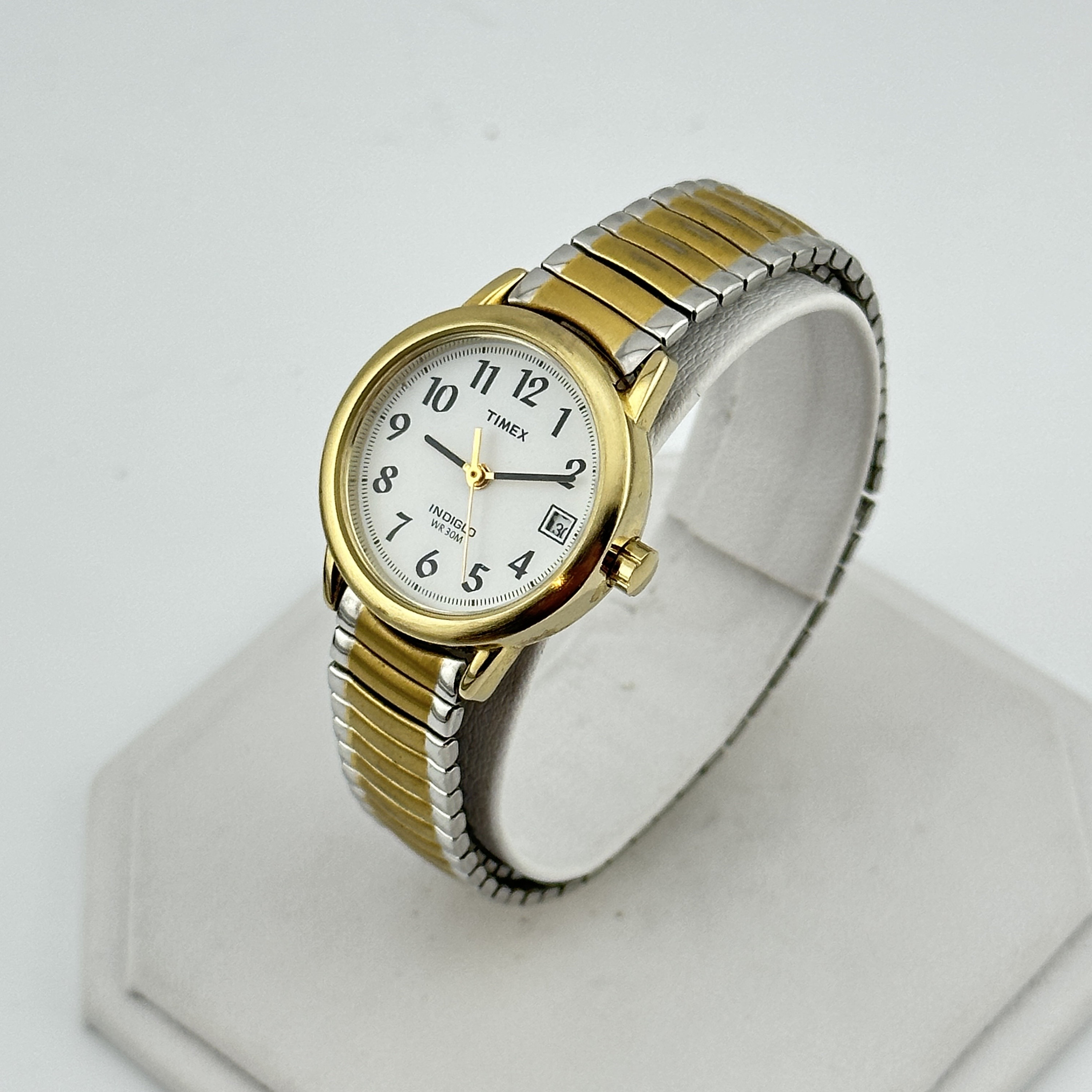 Reloj Timex Gold Indiglo de 25 mm con pulsera -  España