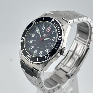 Rare Swiss Army Victorinox Lancer Men&#39;s 39mm Vintage Watch c.1998