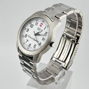 Victorinox Swiss Army Men&#39;s 38mm Delta Field Quartz Watch