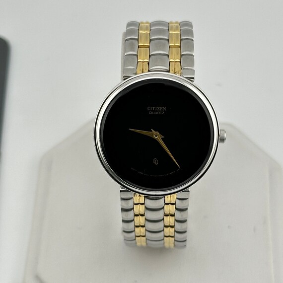 Vintage Citizen CQ Two-tone With Black Dial 32mm Midsize  display picture 2