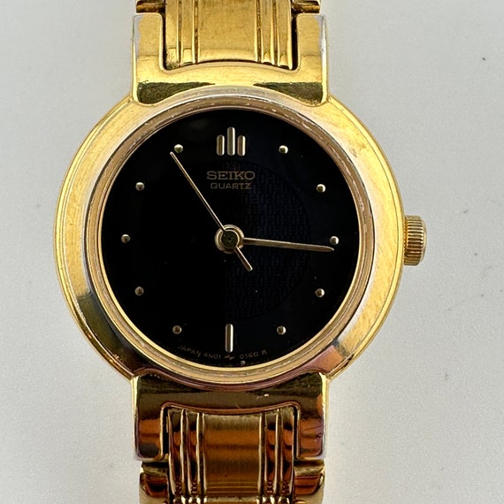 Vintage Seiko Gold Tone Black Dial Ladies 22mm Quartz
