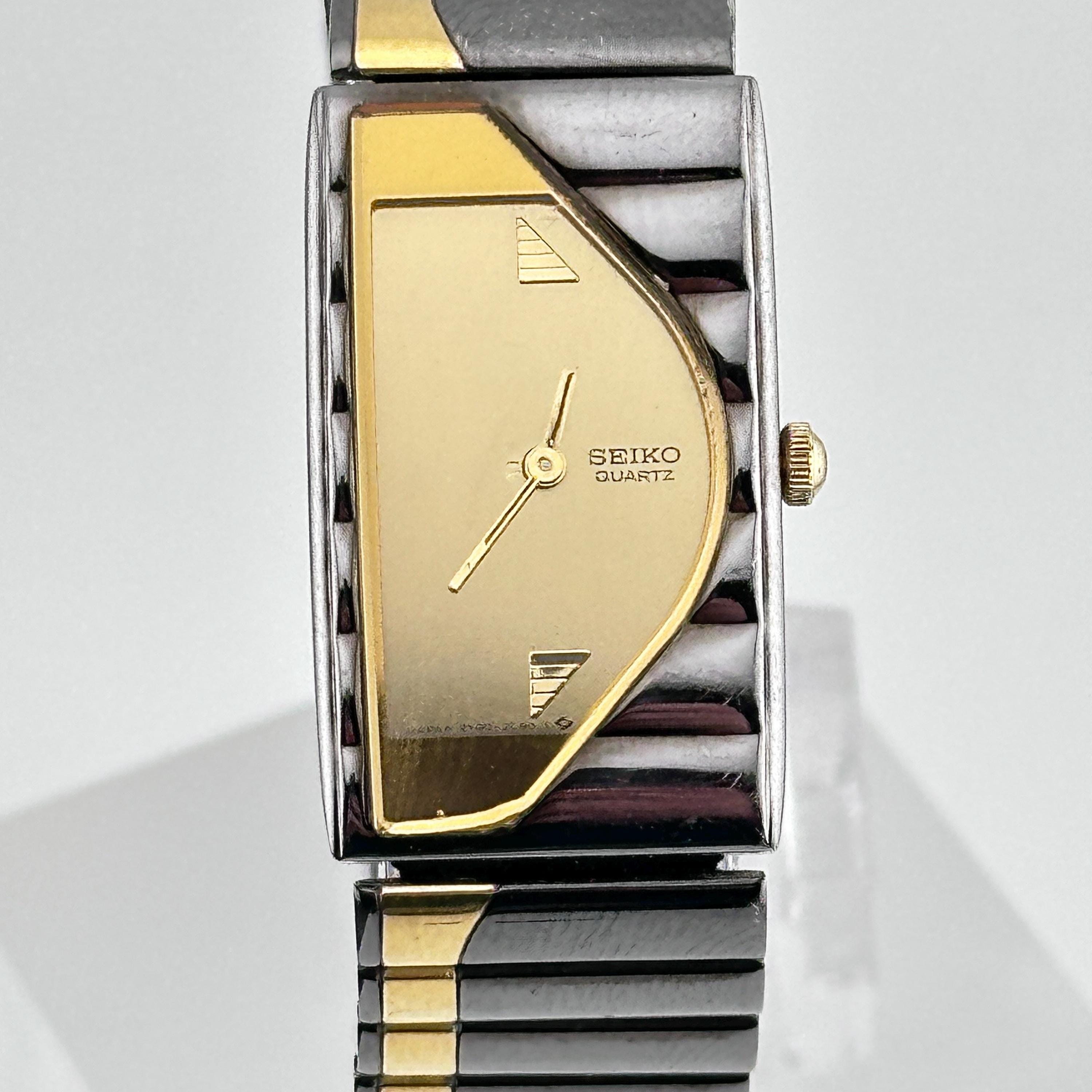 Vintage Seiko Half Moon Women\'s Watch Black Dial Gold Tone Base Metal S Steel Vintage Seiko Half Moon Women Watch Black Dial Gold Silver  main image 2