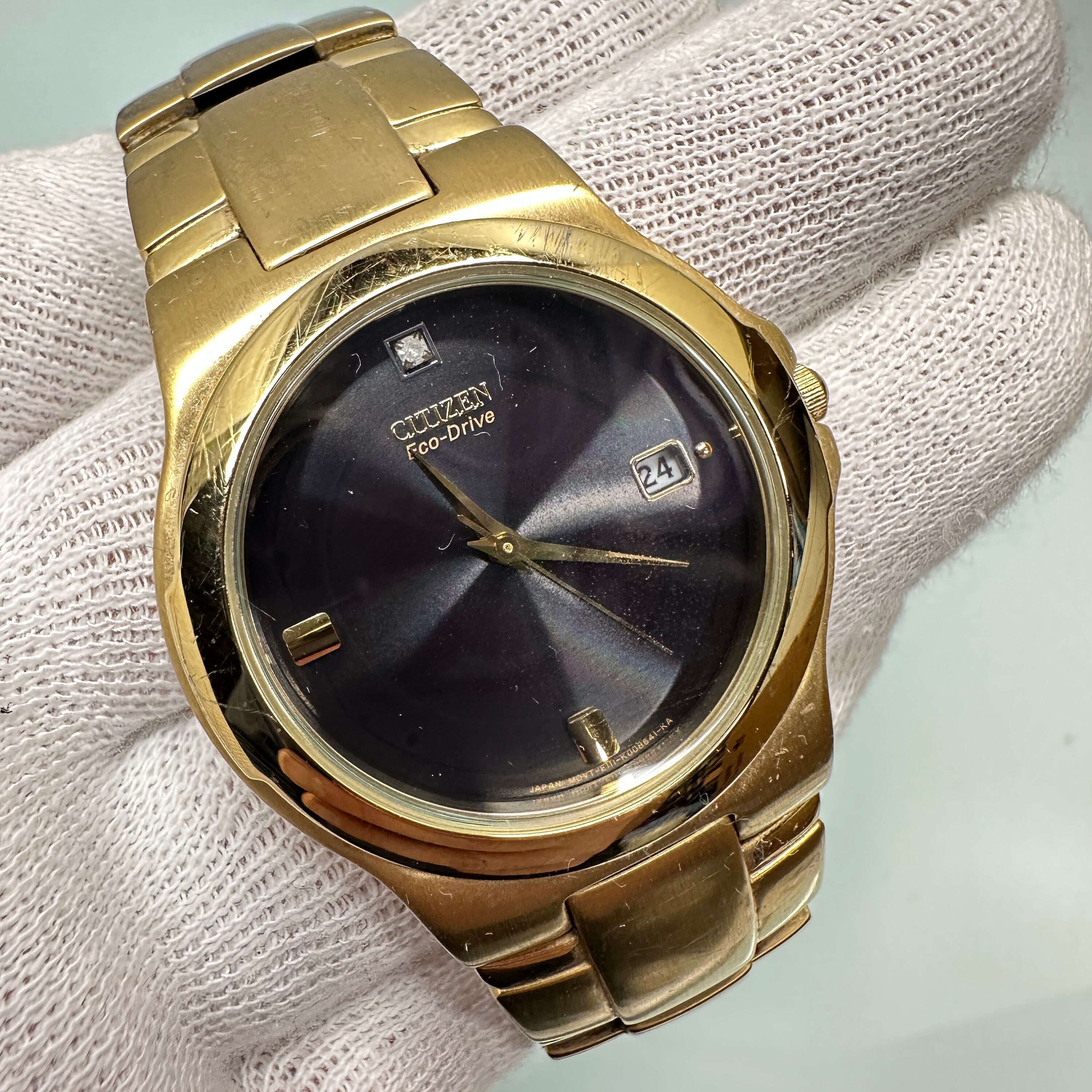 Citizen eco drive watch e111 hotsell