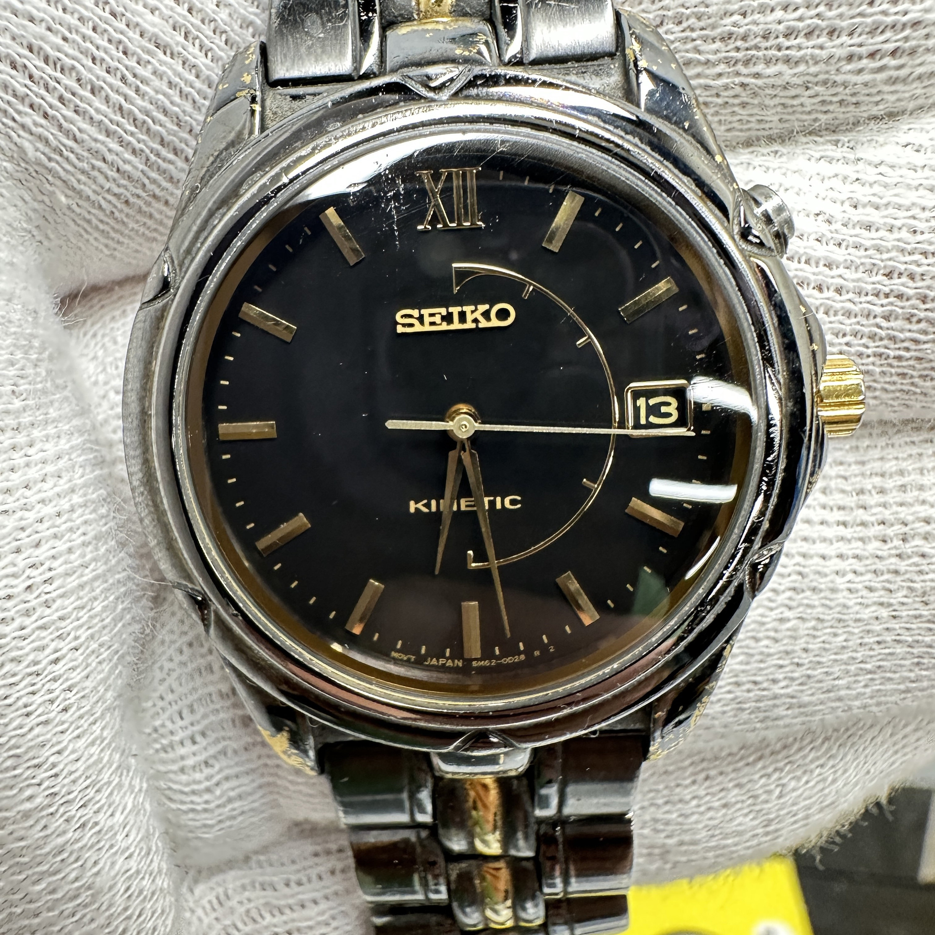 Seiko Kinetic Black & Gold Watch With Date C.1995 - Etsy Seiko Kinetic Black & Gold Watch With Date C.1995 - Etsy