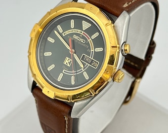 Vintage Seiko Kinetic Watch: Stainless & Gold, Day-date, Leather Vintage Seiko Kinetic Watch: Stainless & Gold, Day-date, Leather