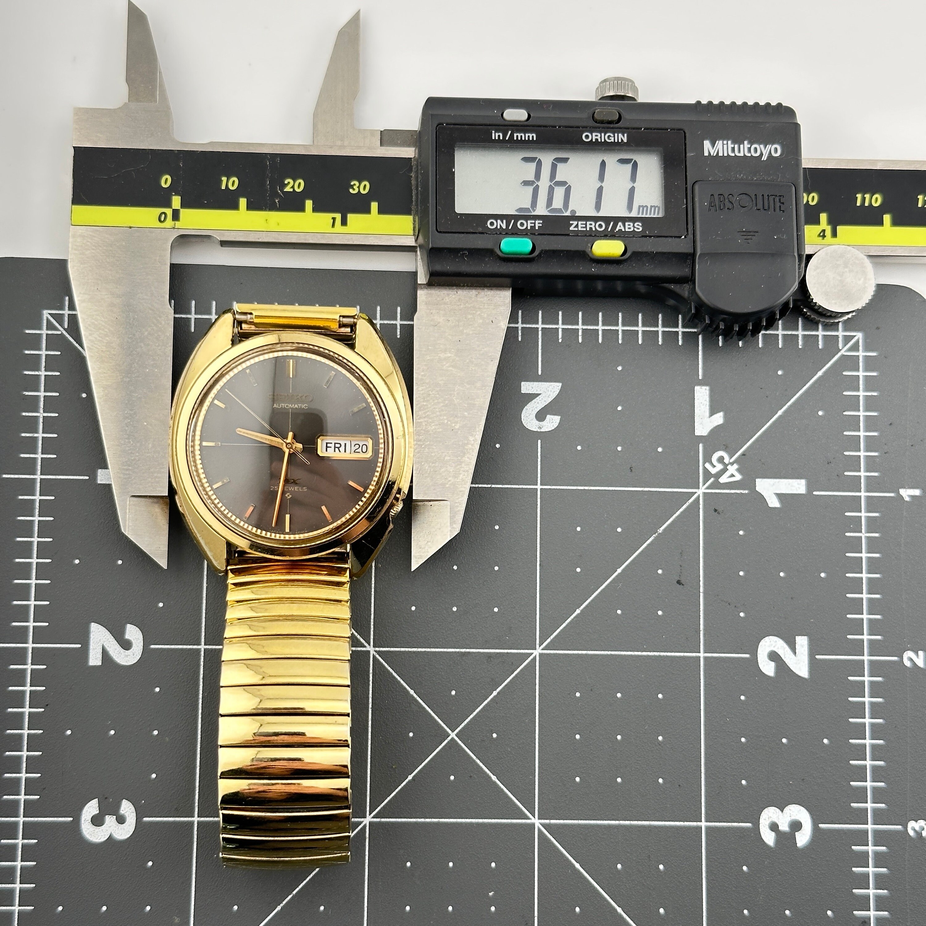 Seiko DX Automatic 25 Jewel Gold Tone Men's 36mm Wristwatch