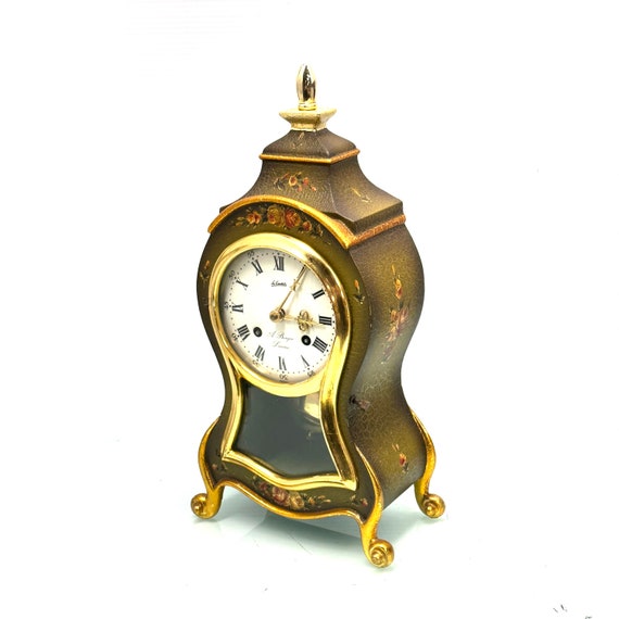 Le Castel Neuchateloise Louis XVI - Marie Antoinette Mantle Clock