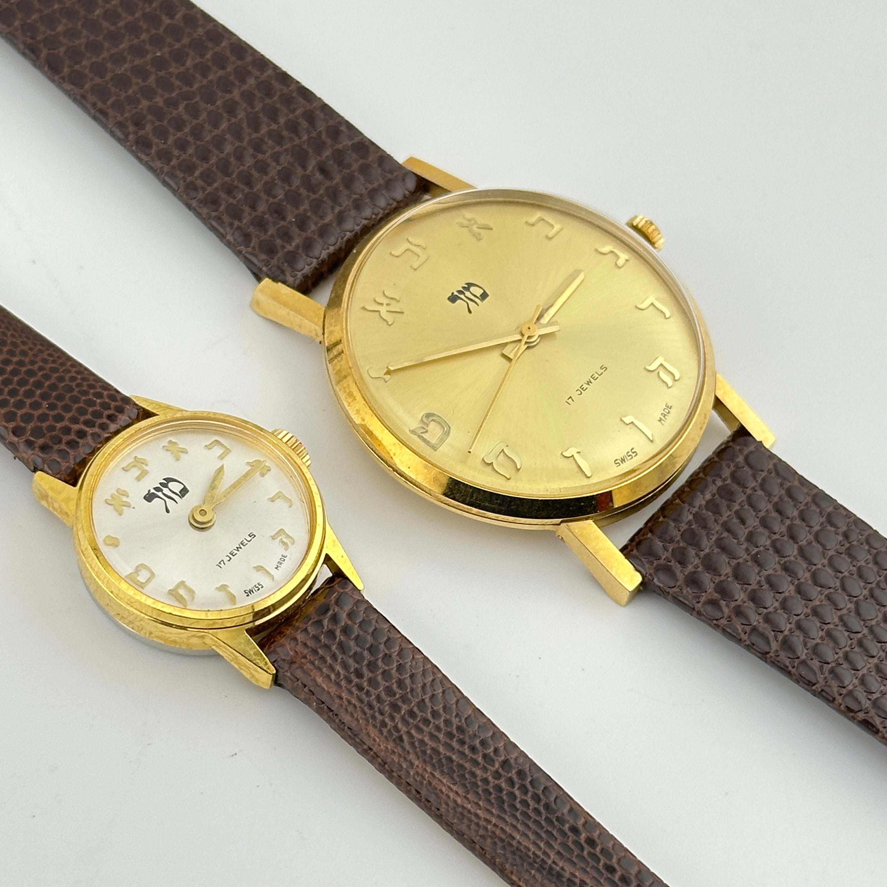 Caran Watch - Etsy display picture 2