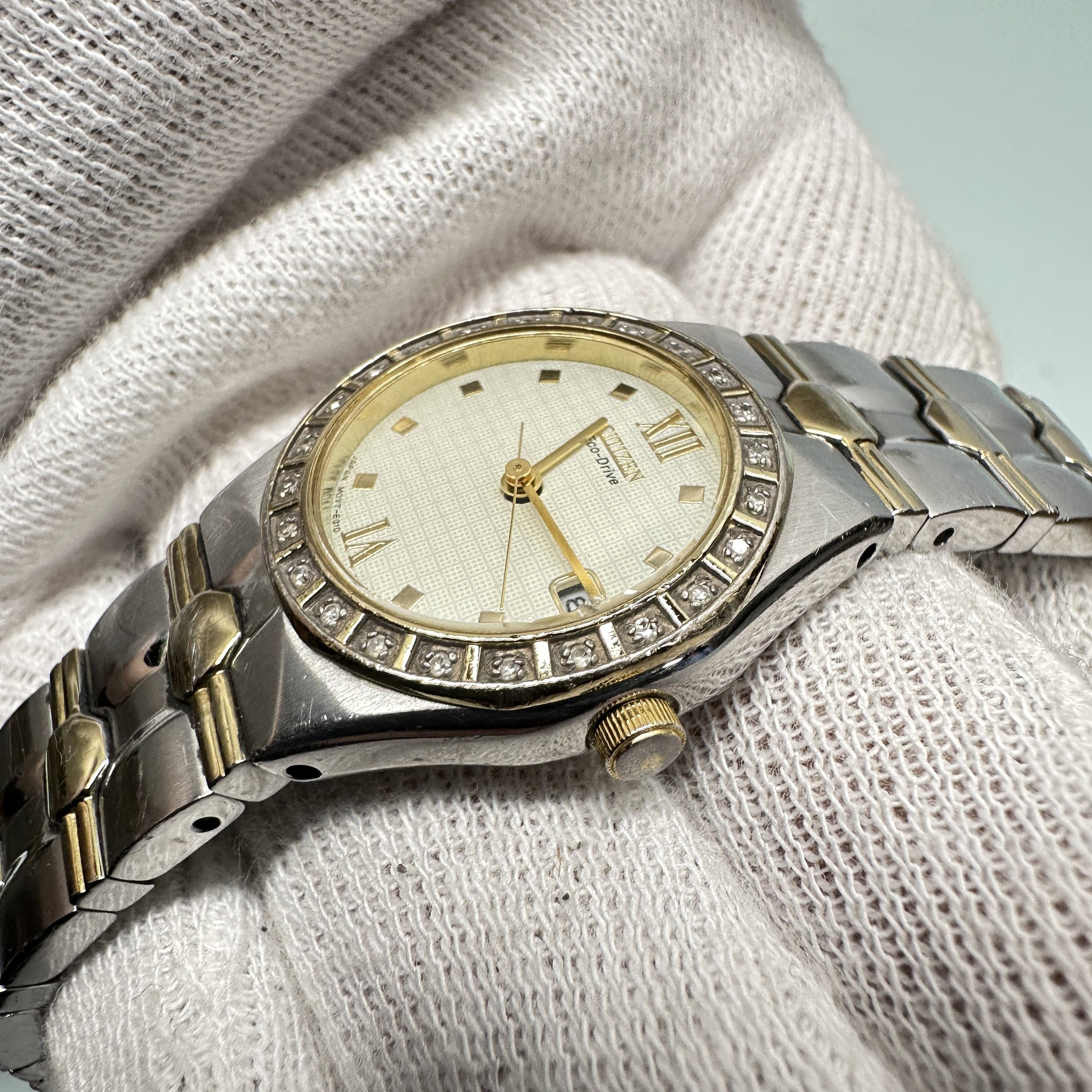 Vintage Citizen Eco-drive Gold and Stainless Steel Watch 
