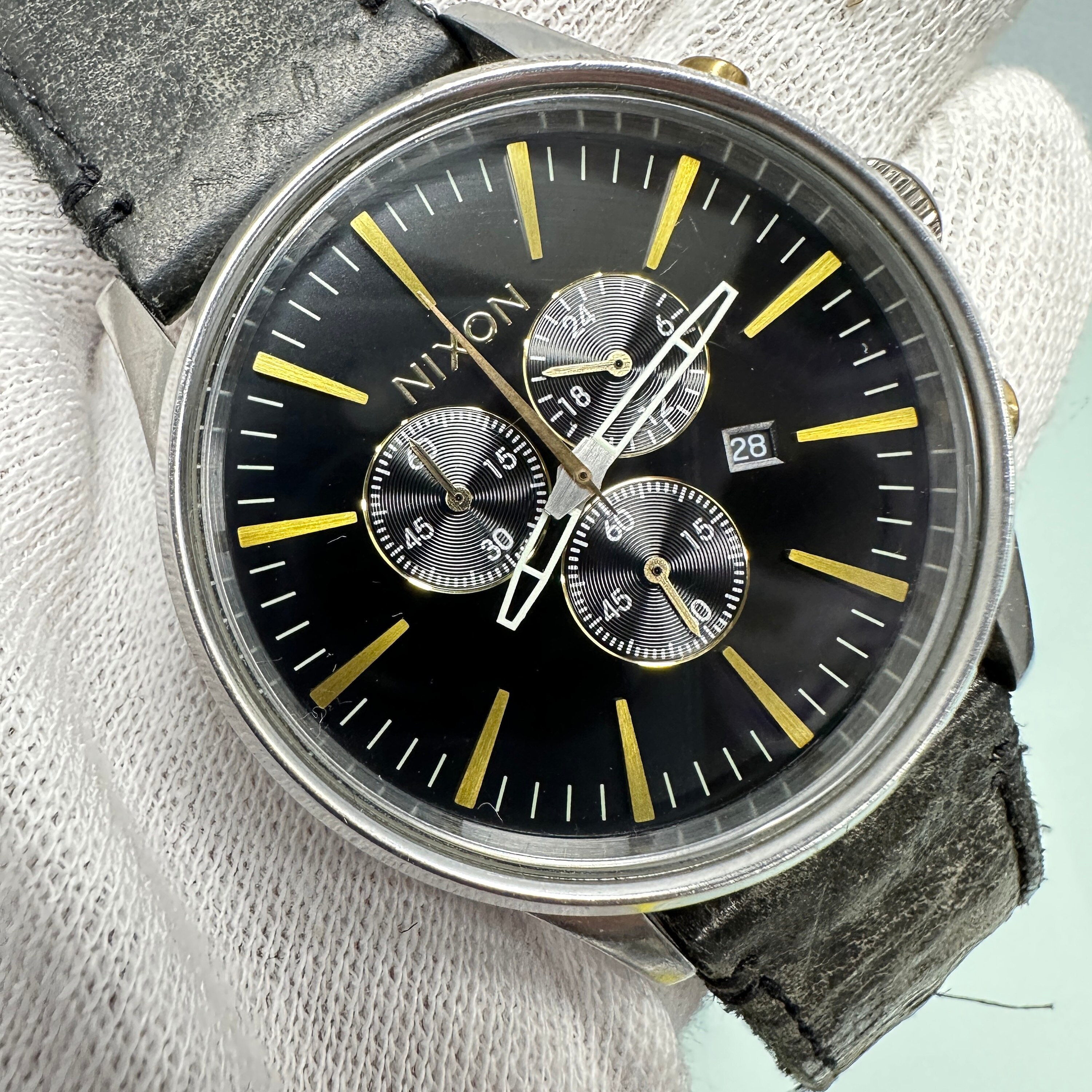 Nixon Men's Sentry Chrono Analog Display Japanese Quartz Black