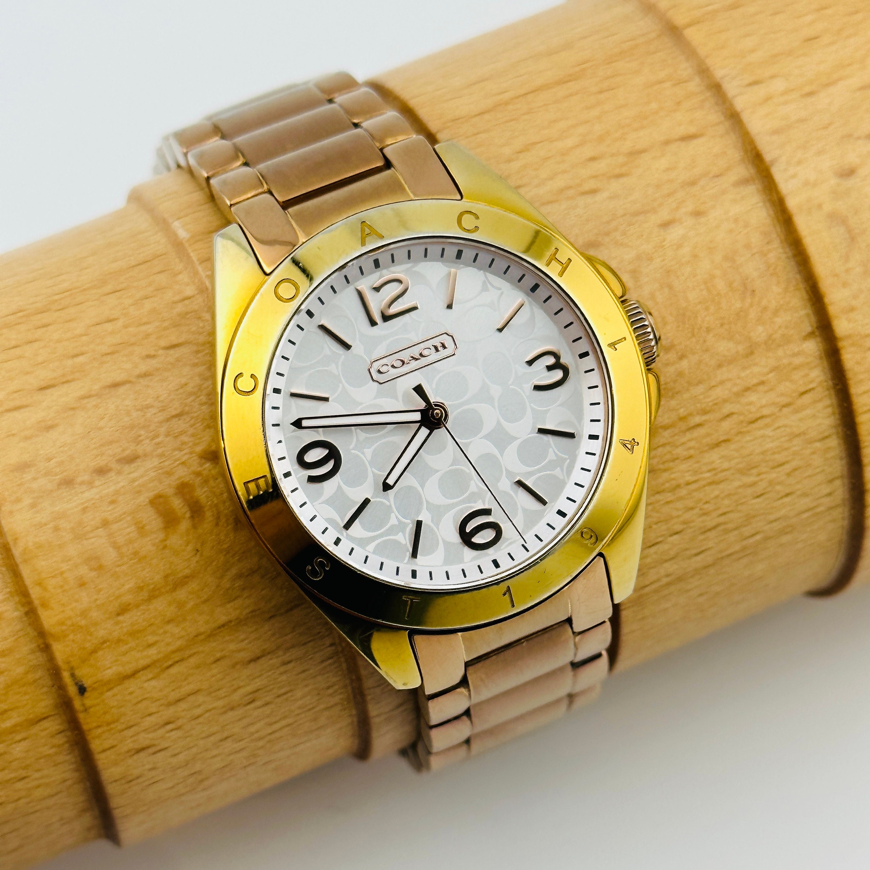Coach Monogram Face CA.67.7.14.0689 Wristwatch COACH Swiss Quartz Womens Gold Tone Stainless Watch - Etsy main image 3