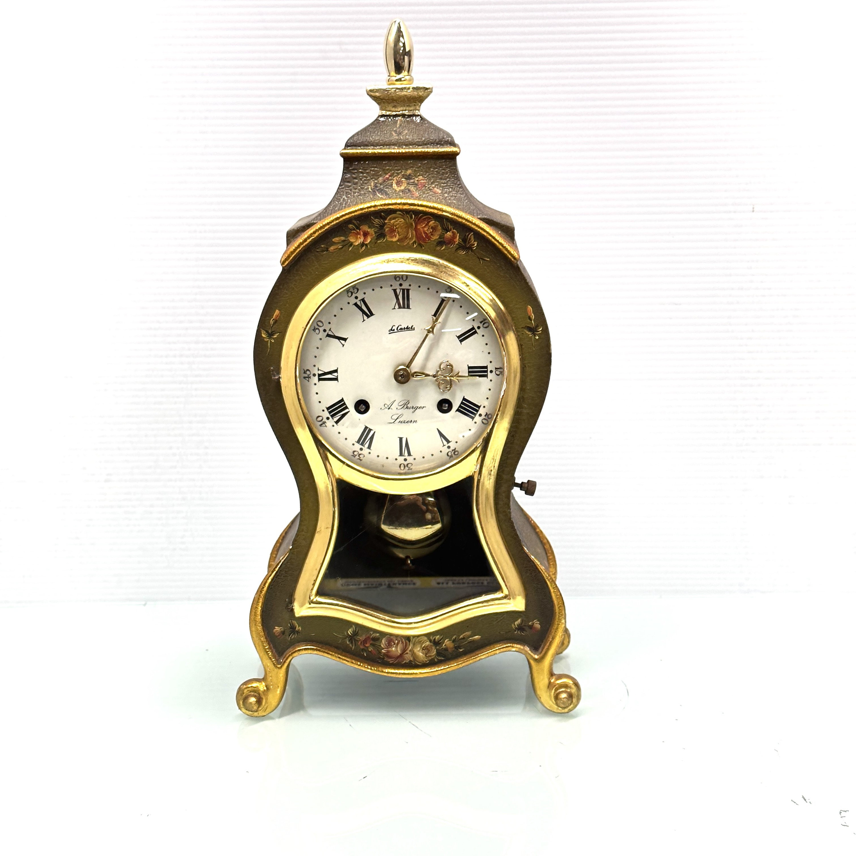 Le Castel Neuchateloise Louis XVI - Marie Antoinette Mantle Clock